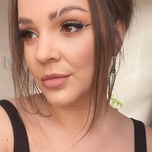 Meet your Posher, Janine